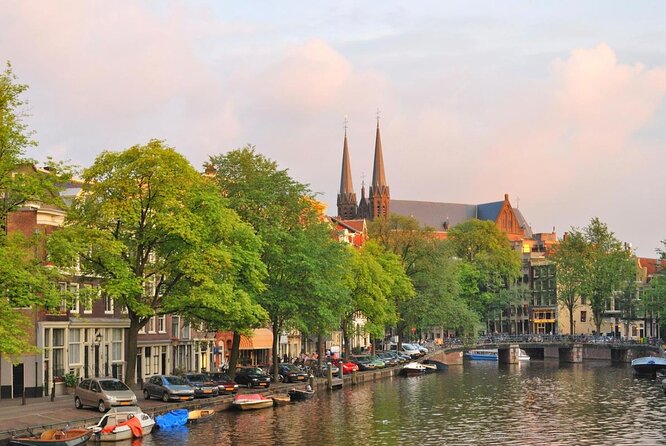 Amsterdam Canal Cruise with Cheese and Wine - Key takeaways before you go