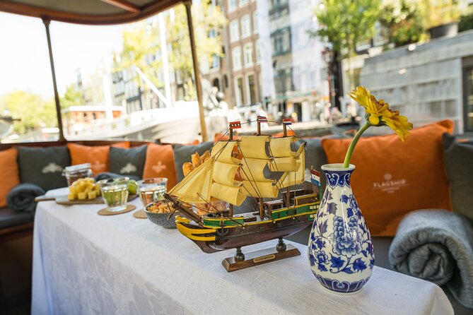 Amsterdam Canal Cruise with Cheese and Wine - When to book: daytime vs night, and weather reality