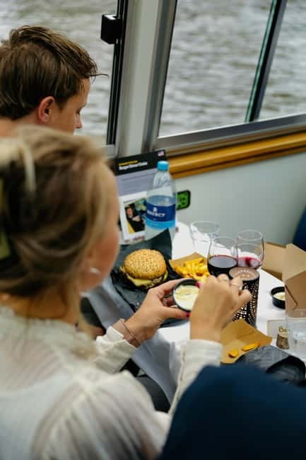 Amsterdam canal cruise with culinary burger or cheese & wine - Price and Value: Is $40 a good deal?