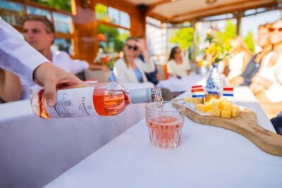 Amsterdam: Classic Boat Cruise with Optional Cheese & Wine - Price and value: how $18 stacks up