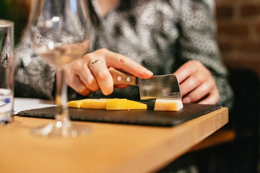 Amsterdam: Dutch Cheese Tasting Experience with Wine - Price and value: $23 for cheese + wine + guided learning