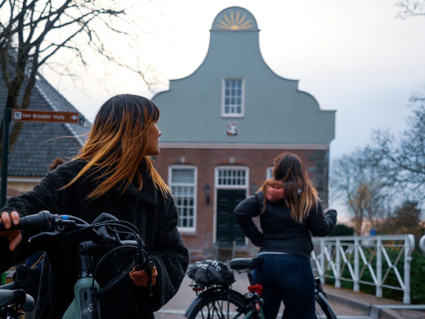 Amsterdam: Dutch Countryside E-Bike with Cheese & Clogs - Trading City Traffic for Polder Air (How This Tour Feels)