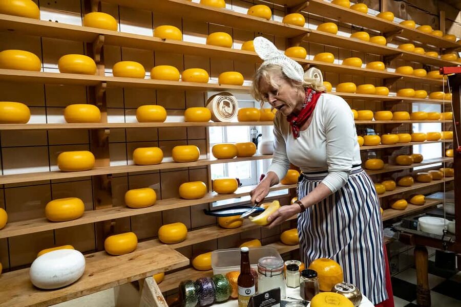 Amsterdam: Experience Zaanse Schans Windmills & Cheese Farm - Zaanse Schans: Why This Village Works as an Amsterdam Half-Day