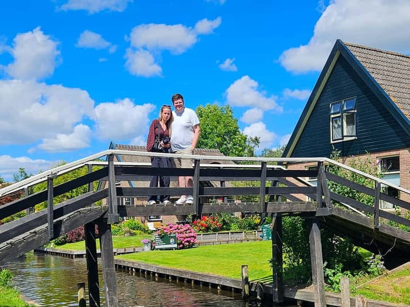 Amsterdam: Live GuideD Giethoorn Boat Tour & Cheese Platter - Price and Value: Is $76 a Fair Deal?