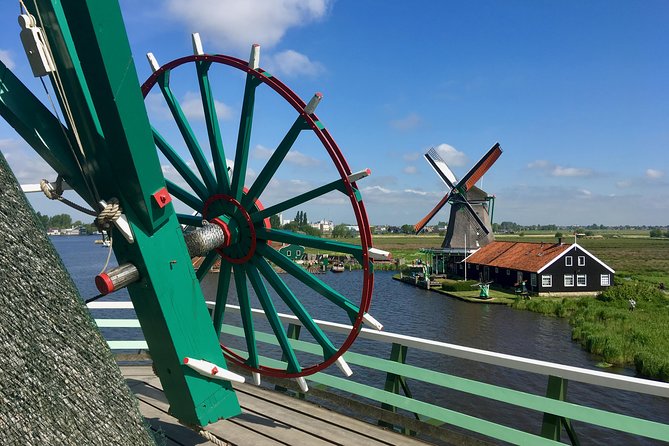 Amsterdam private tour to windmills, cheese farm and villages - Simonehoeve: a family cheese farm with tastings and clogs
