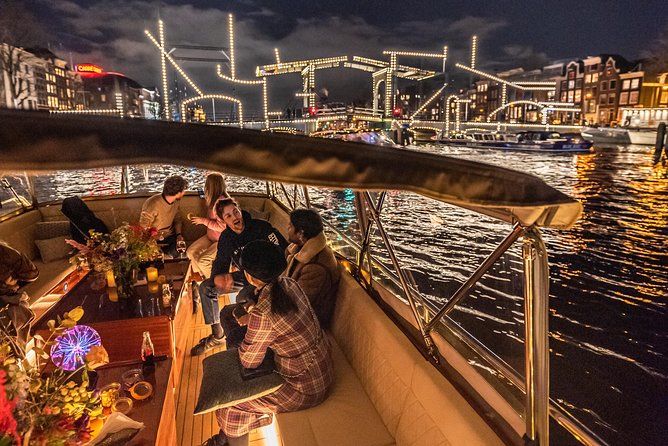 Amsterdam Small-Group Evening Canal Cruise Including Wine, Craft Beer, Cheese - Your host and captain: the stories make the scenery stick