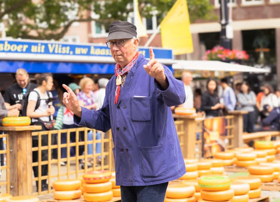 Amsterdam: Traditional Cheese Market Tour to Alkmaar - From Overhoeksplein to Alkmaar: the 8-hour rhythm