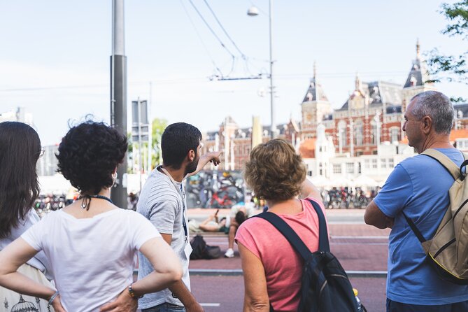 Amsterdam Walking Tour with Cheese Tasting - Beursplein Start: Fast Orientation in the Middle of the Action