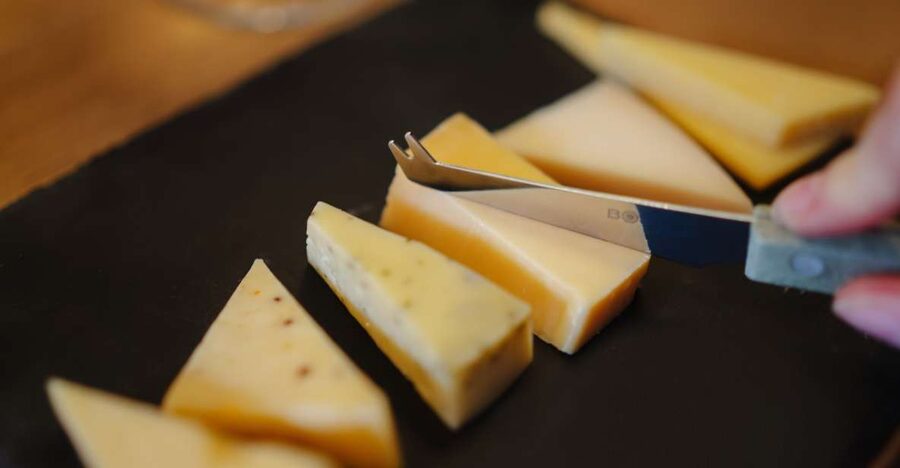 Amsterdam Walking Tour with Cheese Tasting - Timing Reality: What Happens If the Cheese Starts Later