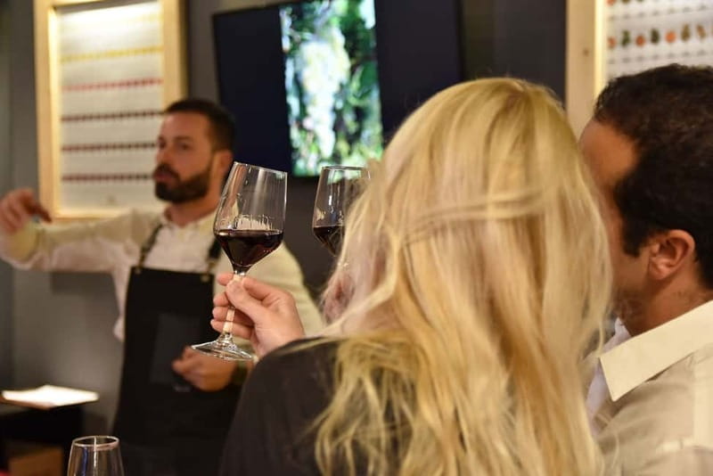 Athens: Acropolis Wine Tasting with Cheese and Olives - What Happens in the Virtual Attica Vineyard Tour