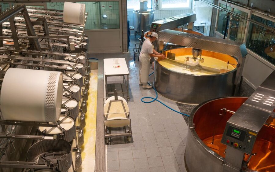 Bern: Gruyères Cheese and Cailler Chocolate Tasting Tour - Guide, Group Size, and the Value of Small