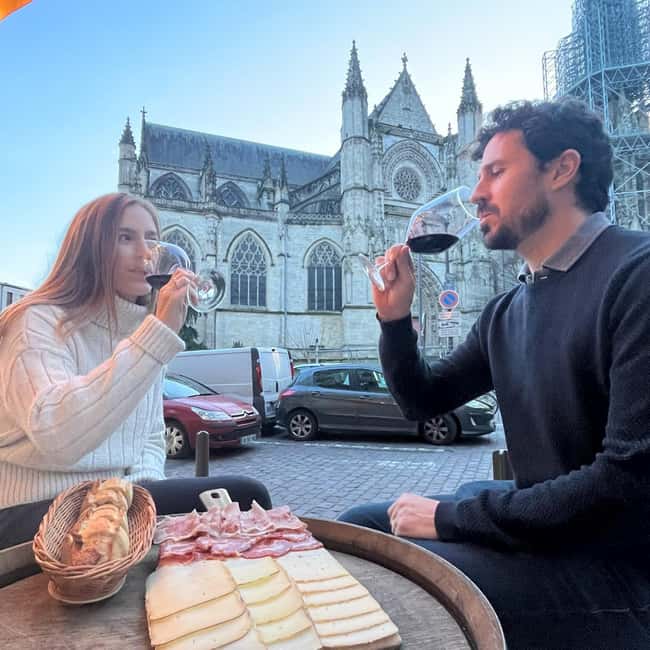 Blind Tasting: 4 Bordeaux Natural Wine + Cheese experience - Sulphur and Hangovers: The Myth Your Sommelier Will Tackle