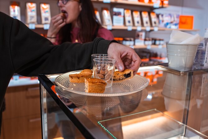 Bordeaux Afternoon Food Tour : Sweets, Wine and Cheese - A Sweet-Wine-Cheese Walk From Place de la Bourse to Porte Cailhau