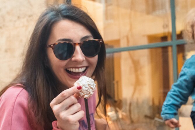 Bordeaux Food Tour : Sweets, Cheese & Wine pairing workshop - The Sweet Side: 3 Pastries That Set the Tone