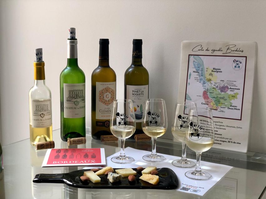 Bordeaux wines : tasting with 4 white wines and cheeses - Starting at 25 Av. Thiers: a friendly setup in Bordeaux
