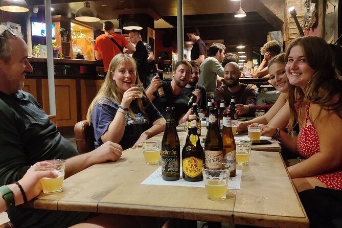 Bruges Beer Tasting Experience (with cheese!) - Where You Meet and What the Two Venues Feel Like