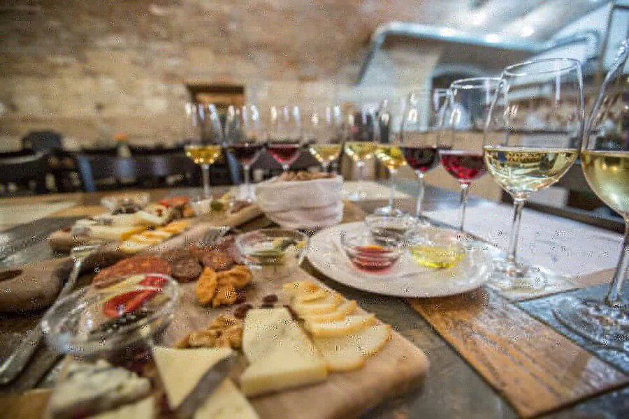 Budapest: Wine, Cheese, and Charcuterie Tasting - Should You Book This Budapest Wine, Cheese, and Charcuterie Tasting?