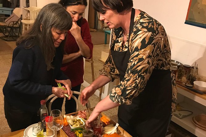 Build A Catalan Charcuterie Cheese Board & Wine Pairing (V/VG Options) - Vegetarian and vegan options: what to do before you go