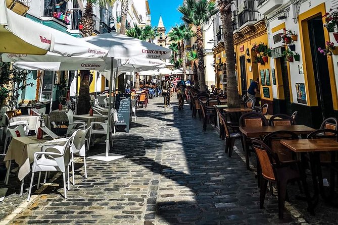 Cadiz Shore Excursion: Scenic & walking tour with cheese and sherry tasting - Parques Genoves and Alameda Apodaca: gardens and palms break up the walking