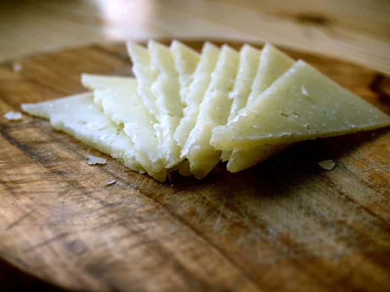 Cagliari: artisan beer and cheese tasting - Where the tasting starts: Enoteca & Bottega Binushop near I Mulini