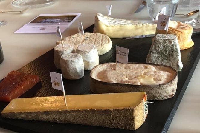 Cheese and Wine Accord Tour at Château de Champ-Renard - Cheese and Wine Pairing in Practice: 4 Vintages with 4 Matured Cheeses