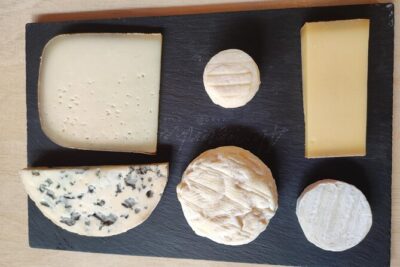 Cheese Tasting with an Expert in Paris - What you’ll taste: six French cheeses and snacks that teach your palate