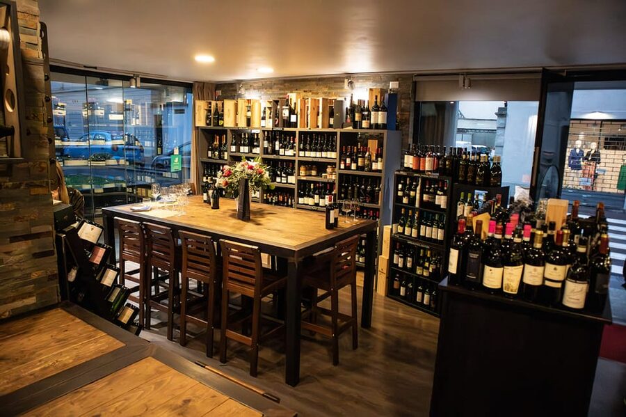 Como: Wine Tasting Experience with Cheese and Cold Cuts - What the sommelier (and the shop story) actually adds