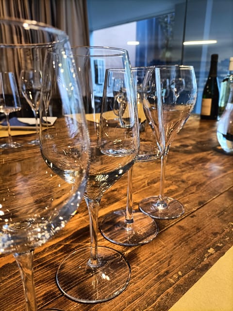 Como: Wine Tasting Experience with Cheese and Cold Cuts - Vegetarian option: how to make sure you still get a full flight