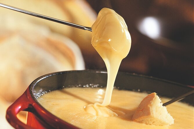 Culinary Tour from Zurich with Traditional Swiss Cheese Fondue Dinner - The Adliswil to Felsenegg cable car: the scenery upgrade
