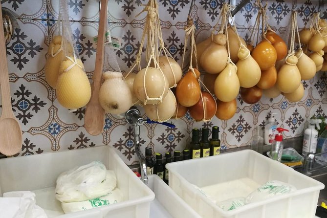 DISCOVER SORRENTO, food &Walking tour . Lemons-cheese&olive oil - What This Sorrento Food-and-Walking Tour Really Delivers