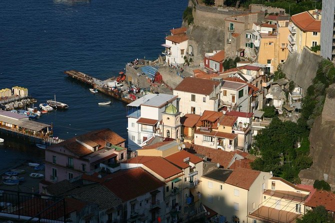 Discover Sorrento with food tasting and walking Tour - Starting at Piazza Tasso: where to meet and how the timing works