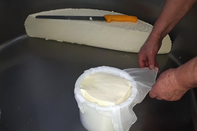 Discover the Art of Idiazabal Cheese in the Basque Country - Basque Highlands Morning: From Segura to Idiazabal