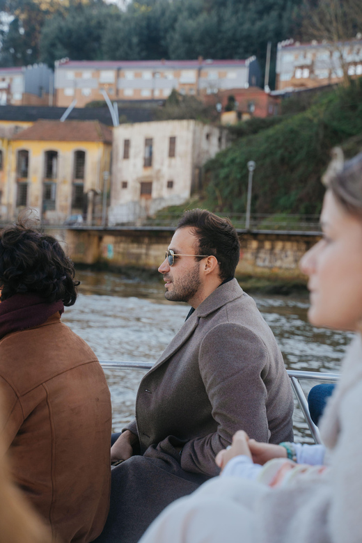 Douro River Cruise with Cheese & Tonic Porto in a Sailboat - Port Tonic + Cheese: A Practical Taste Pairing