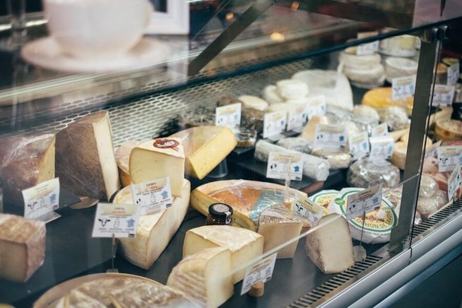 Edinburgh: Cheese Crawl with Local Guide - Key Highlights