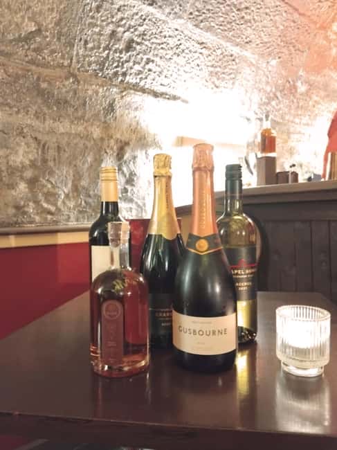 Edinburgh: English Wine and Scottish Cheese Tasting - A Cozy Start at the Arches East Market Street Bar