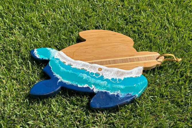 Epoxy Resin Cheese Board Art Class - What you’ll take home: cheese board plus a board set vibe