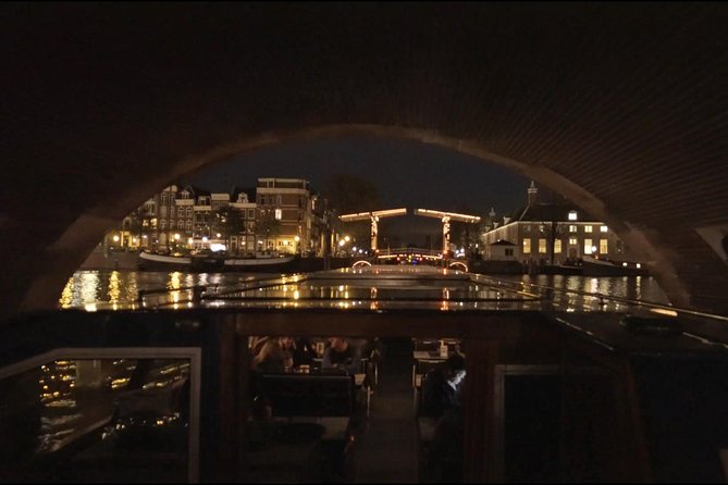 Evening Canal Cruise in Amsterdam with Wine & Cheese Option - 90 minutes of Amsterdam lights: the real value of the night cruise