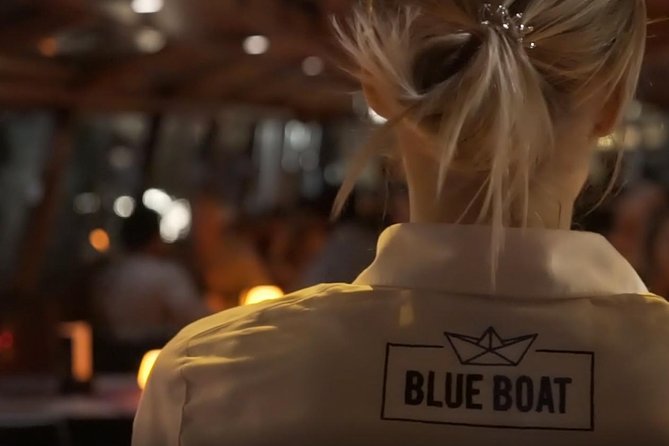 Evening Canal Cruise in Amsterdam with Wine & Cheese Option - Audio narration: how to make recorded commentary work for you