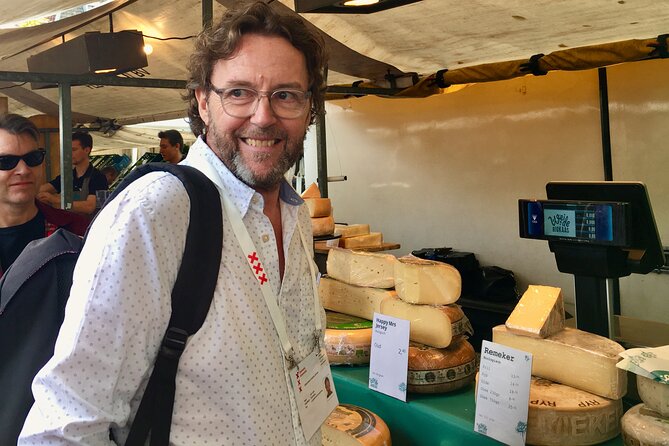 Exclusive Cheese Walk & Dutch Wine Discovery - Negen Straatjes: Two Cheese Shops, Real Buying Tips