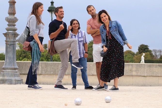 First Day Bike Tour, Top Sights, hidden gems, Wine&Cheese picnic - Saint-Germain-des-Prés and Place Dauphine: cafés, culture, and mood