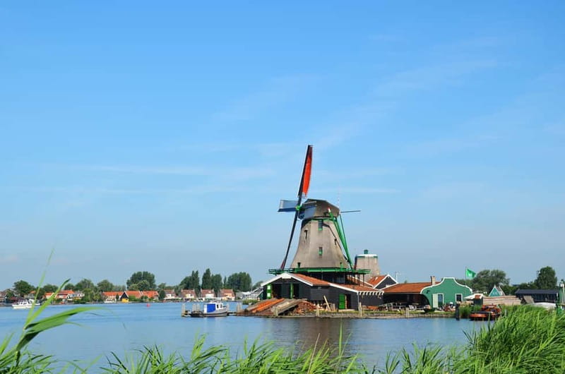 From Amsterdam: Volendam and Zaanse Schans Tour with Cheese - From Amsterdam Central to the Dutch Countryside