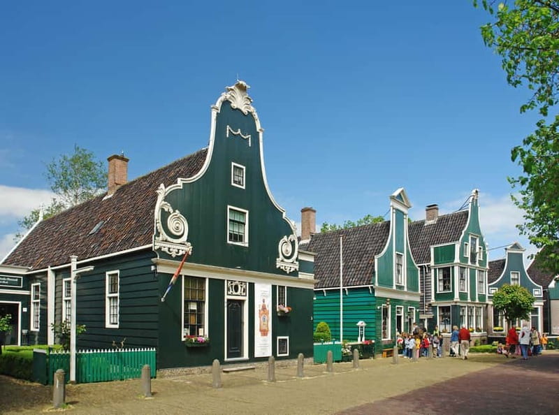 From Amsterdam: Volendam and Zaanse Schans Tour with Cheese - Clogs in Action: Seeing How Dutch Wooden Shoes Are Made