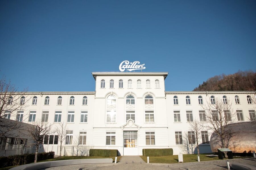 From Geneva: Gruyères Private Tour Cheese & Chocolat Factory - Gruyères old town: medieval streets and castle energy