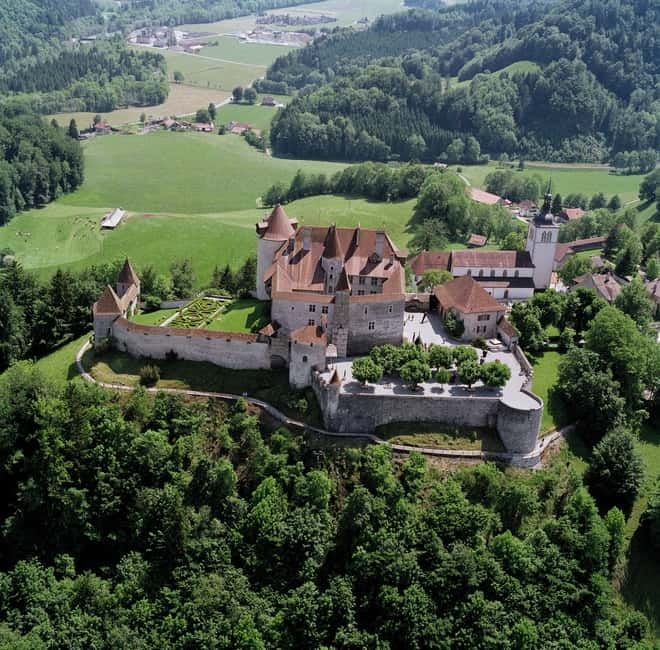 From Geneva: Gruyères Tour with Cheese & Chocolate Factories - Geneva to Gruyères: A Long Coach Ride That Sets Up the Day
