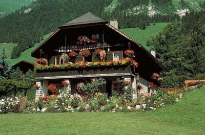 From Geneva: Gruyères Tour with Cheese & Chocolate Factories - Maison Cailler in Broc: Chocolate Smell, Guided History, Real Samples