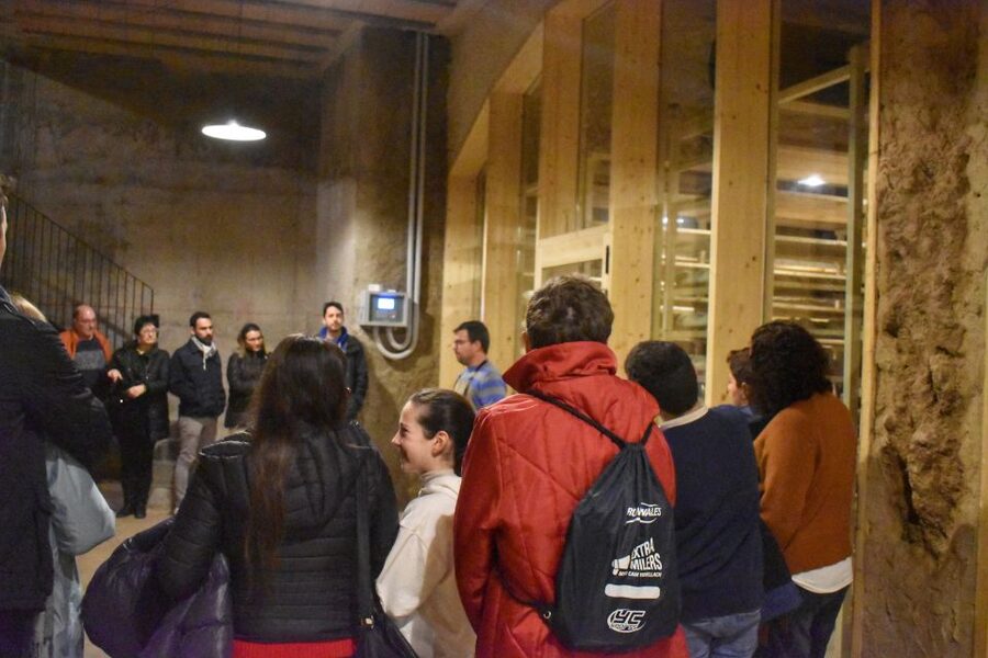From Valencia: Guided Cheese Factory Tour with Wine Tasting - Tips for a Smooth Day (Cheese, Wine, Shoes, and Timing)