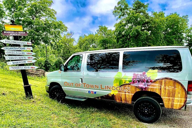 Full-Day Group Wine Tour (with cheese and charcuterie) in Niagara-on-the-Lake - Stop 1: De Simone Vineyards and the Value of a Focused First Tasting