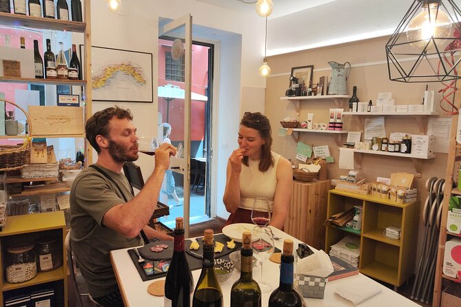 Genoa: 5 Ligurian Wines with Pesto, Focaccia & Cheese Tasting - Genoa’s Ligurian wines taste like the coast and the hills