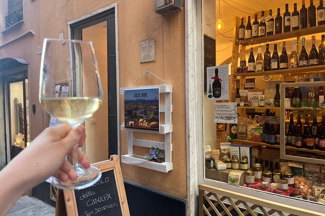 Genoa: 5 Ligurian Wines with Pesto, Focaccia & Cheese Tasting - Torri di Porta Soprana: a landmark that gives context fast