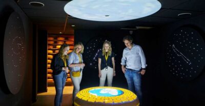Gouda: Gouda Cheese Experience Entry Ticket - Virtual Milking, Cheese-Turning, and the Clapping-Hands Moment